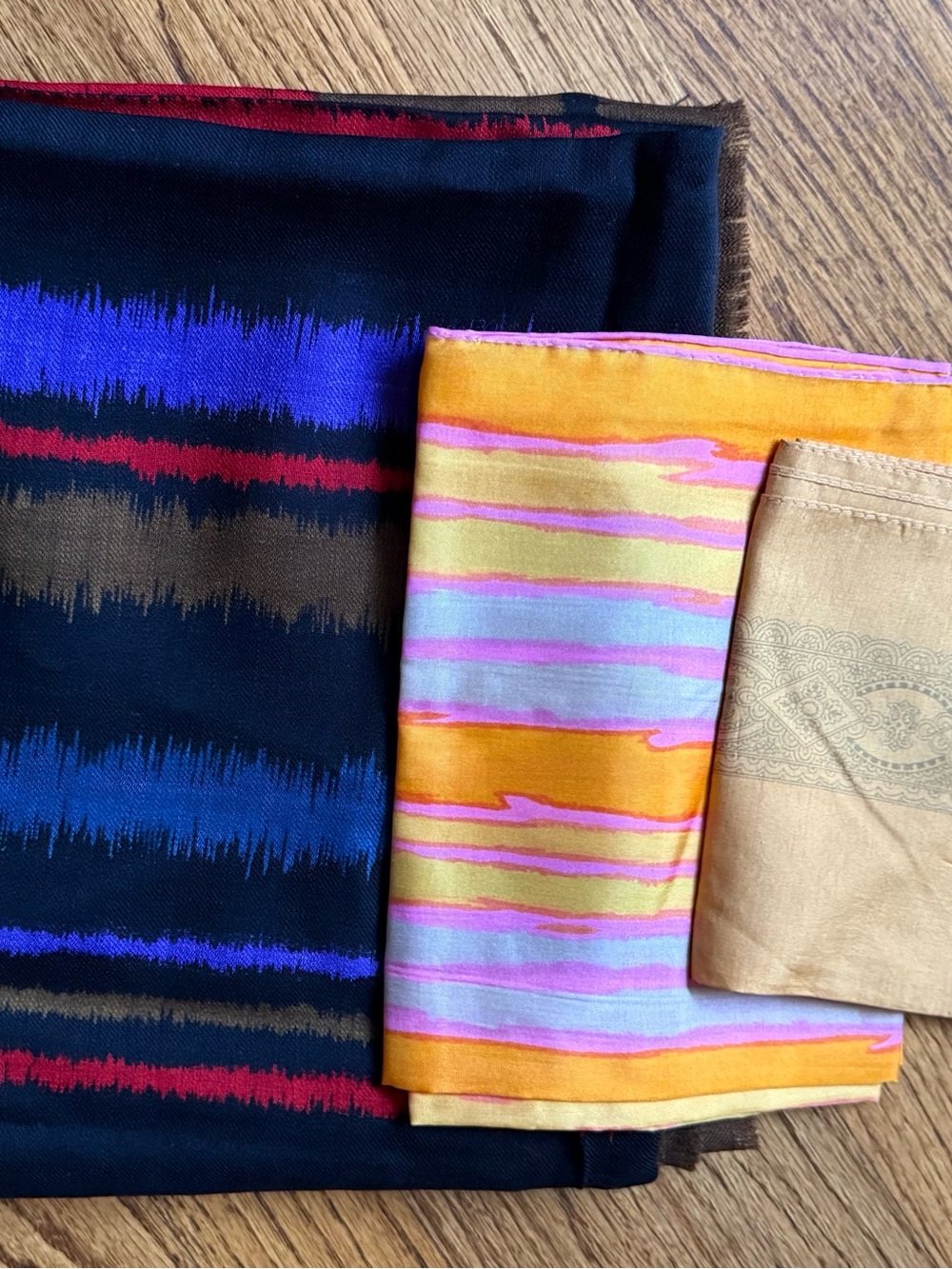 Estate lot of Multicolor Silk french Scarves 1 wool evan picone scarf excellent